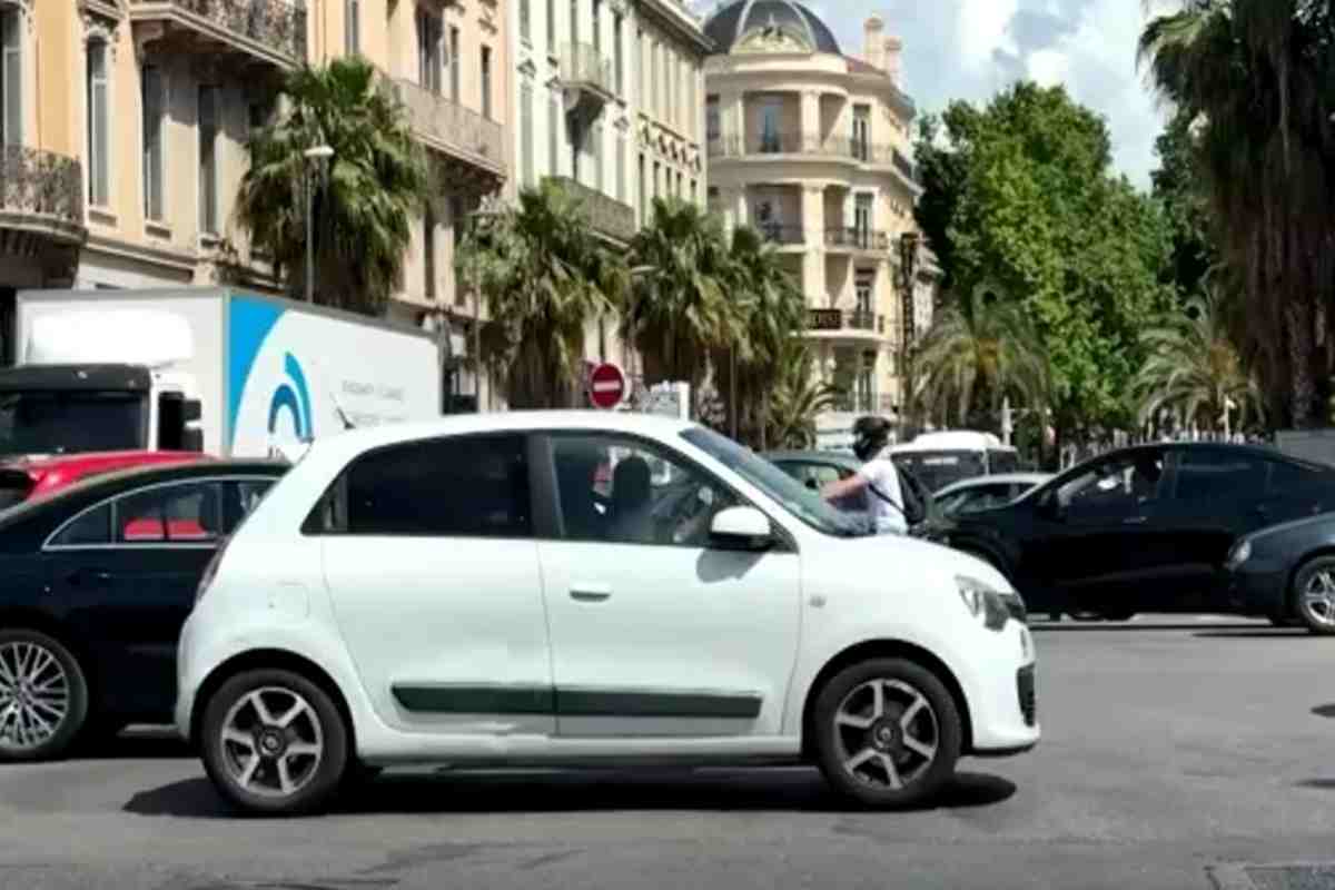 disagi per le strade di Cannes a causa del blackout